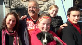 Familie van Ee op Kampeerboerderij La Source in de Franse Auvergne.